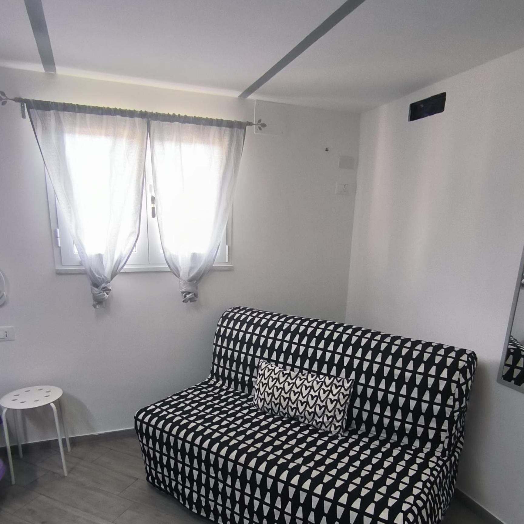 B&B Vicolo50 Salerno Luaran gambar