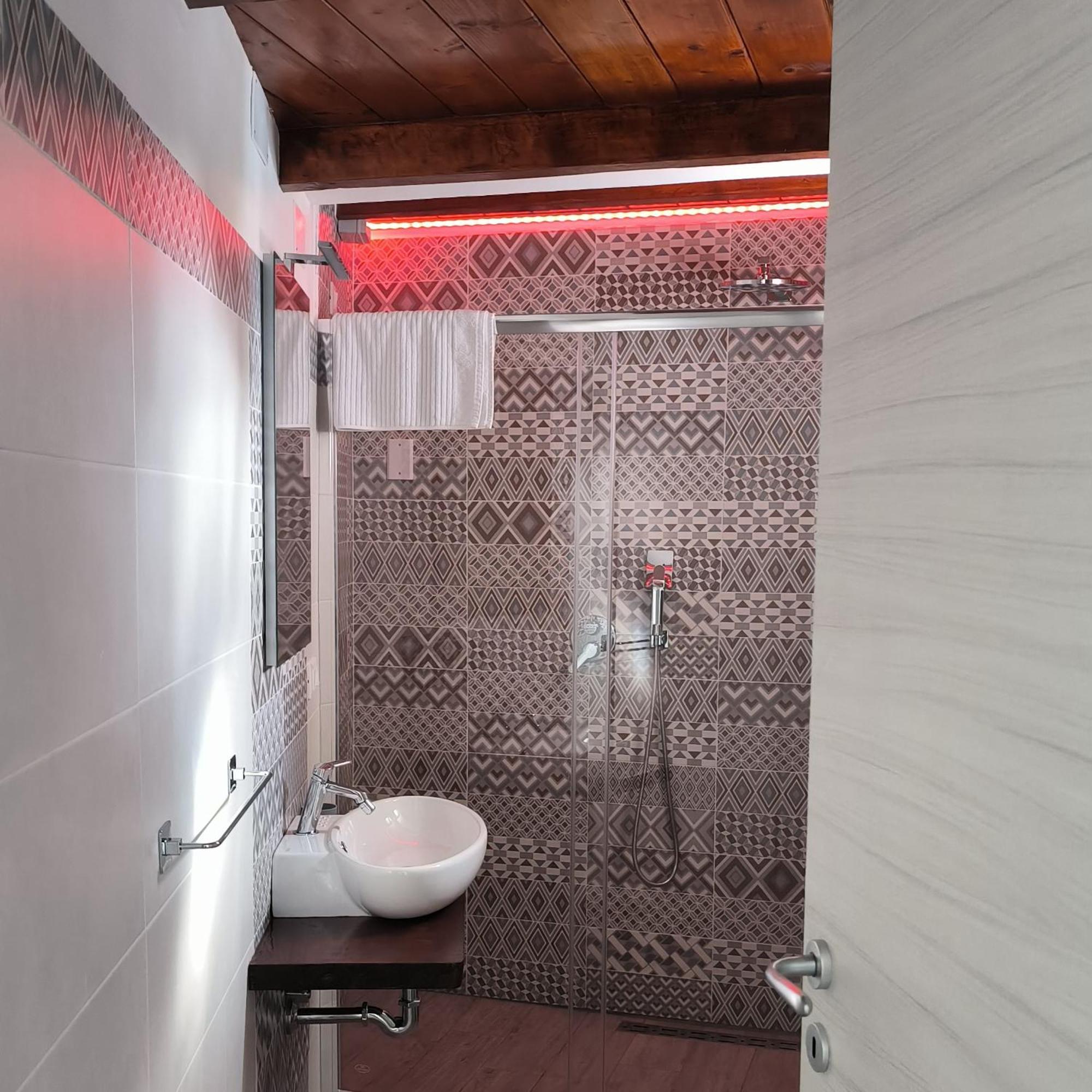 B&B Vicolo50 Salerno Luaran gambar